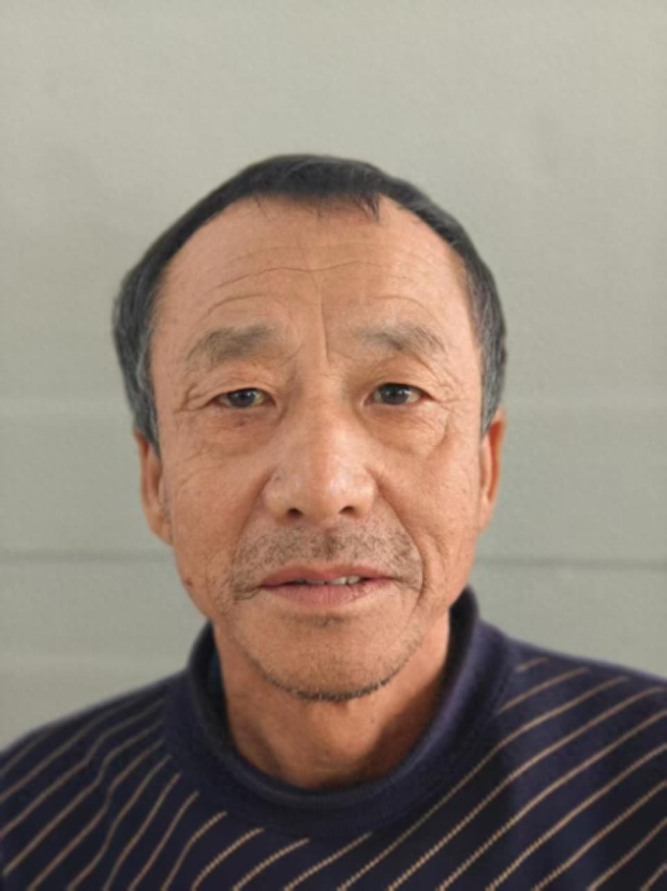走失者照片 运城市寻人：六旬老人走失，穿暗黄色...
