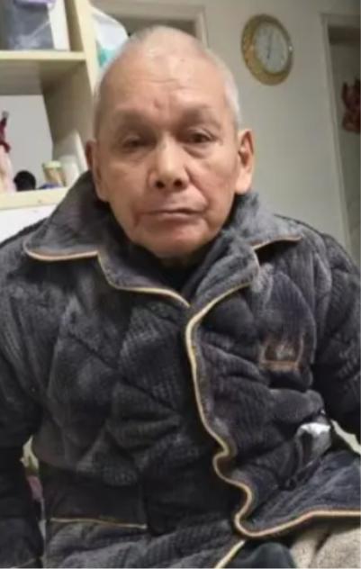 走失者照片 岳阳市寻人：八旬老人走失，穿深灰色...