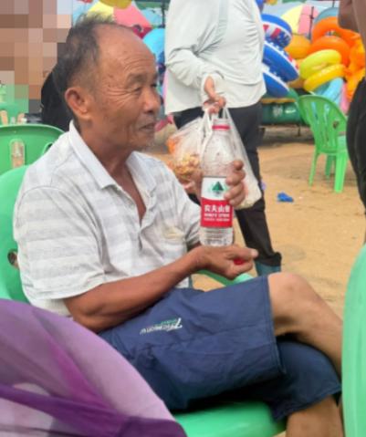走失者照片 云浮市罗定市寻人：六旬老人走失，穿...