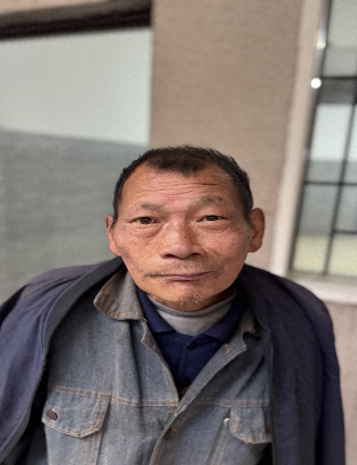 走失者照片 重庆市寻亲：七旬老人被救助，自述叫...