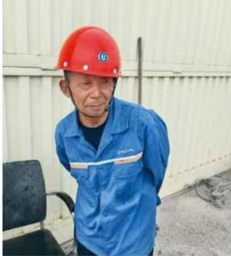 走失者照片 哈密市寻人：八旬老人走失，穿深蓝色...