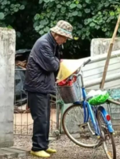 走失者照片 海南省临高县寻人：八旬老人走失，骑...
