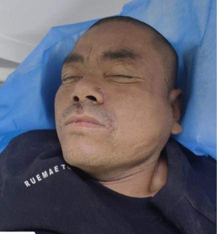 走失者照片 哈尔滨市寻亲：五旬男子被救助，穿黑...