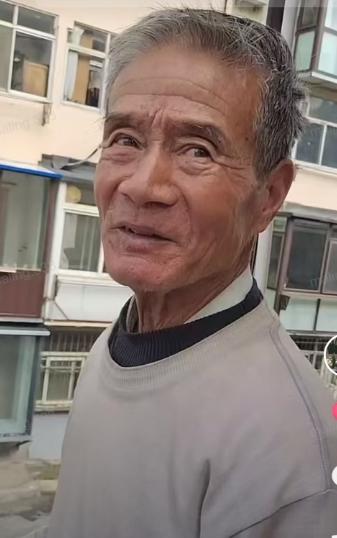 走失者照片 烟台市寻人：七旬老人走失，患脑萎缩...