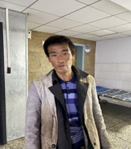 走失者照片 洛阳市寻亲：中年男子被救助，自述叫...