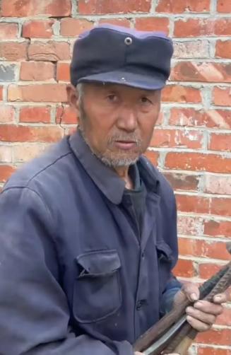 走失者照片 蚌埠市寻人：七旬老人走失，穿黑色长...