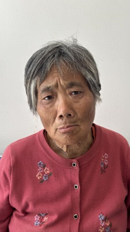 走失者照片 枣庄市寻亲：六旬老太被救助，疑似临...