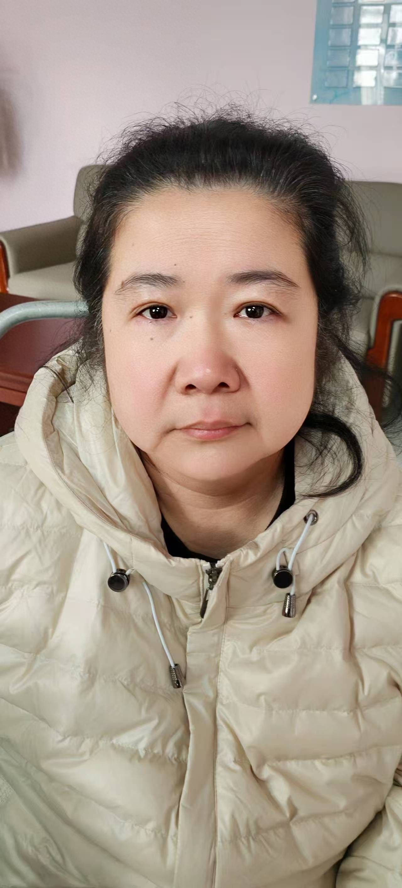 走失者照片 乌鲁木齐市寻亲：中年女子被救助，自...