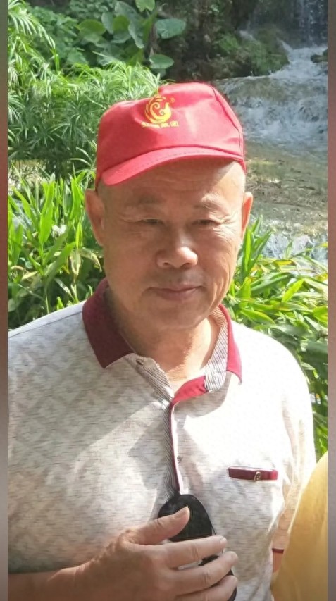 走失者照片 怀化市寻人：六旬老人走失，穿黑灰色...
