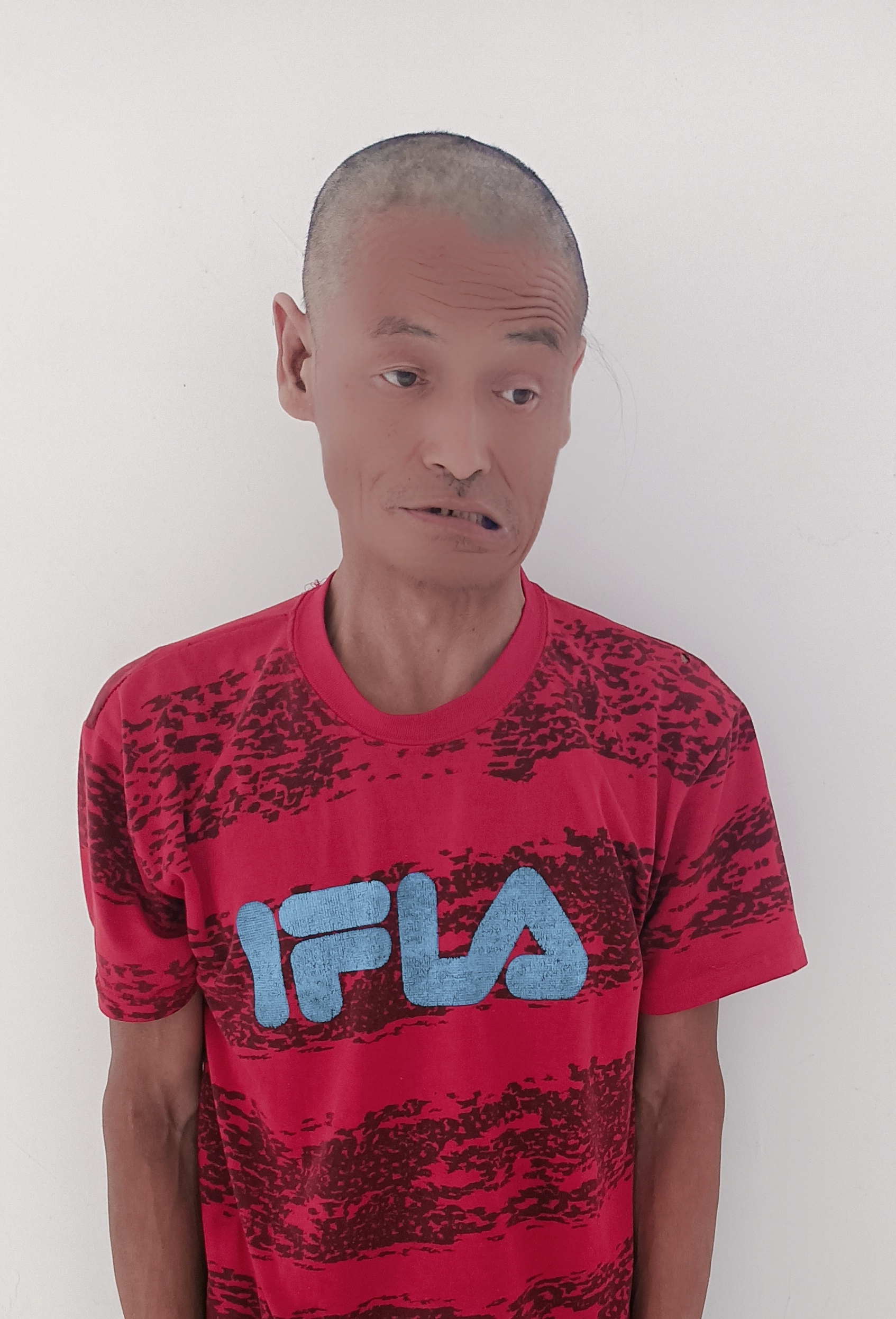 走失者照片 石家庄市寻亲：五旬男子被救助，穿军...