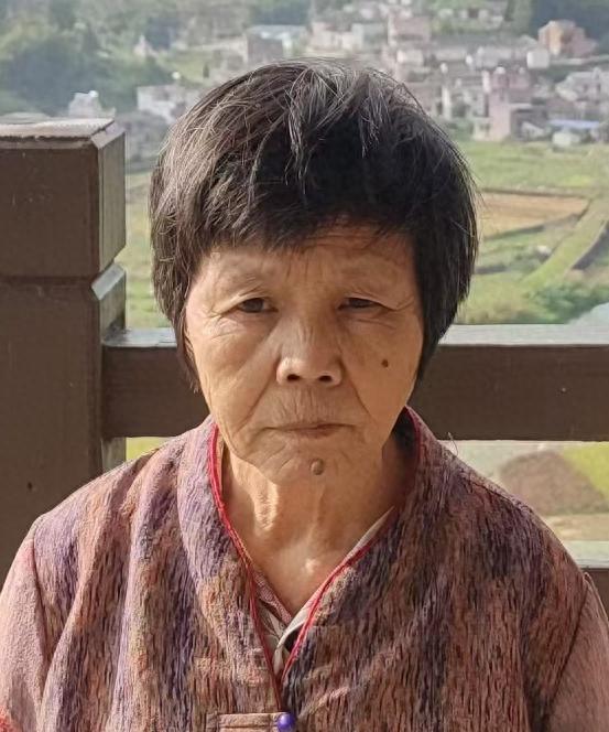 走失者照片 揭阳市寻人：七旬老太走失，短发，穿...