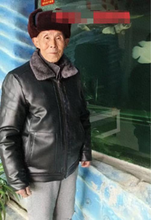 走失者照片 宣城市寻人：八旬老人走失，穿黑色棉...