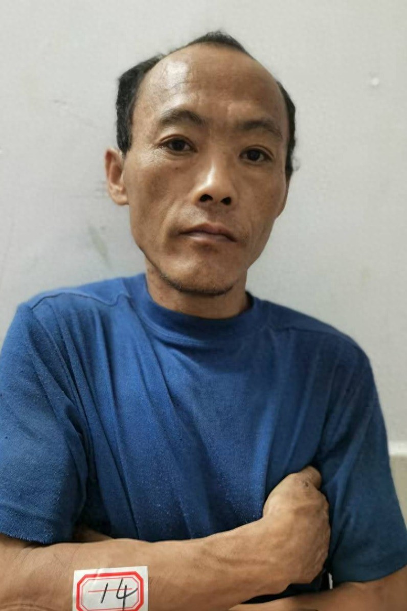 走失者照片 玉林市寻亲：五旬男子被救助，穿蓝色...