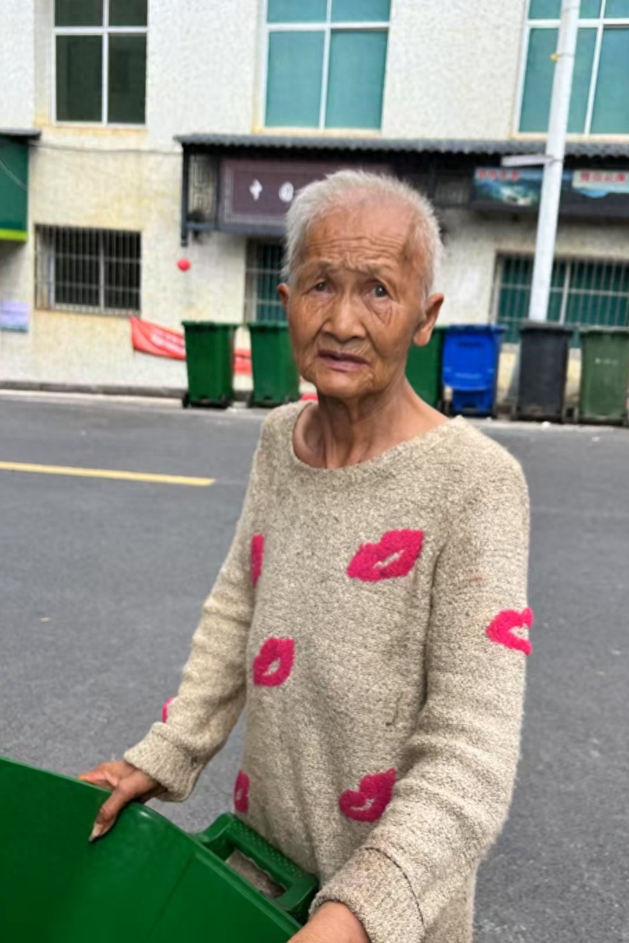 走失者照片 南平市寻亲：七旬老太被救助，疑患精...