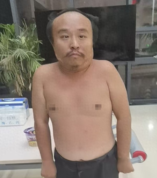 走失者照片 太原市寻亲：中年男子被救助，穿黑色...