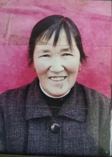 走失者照片 宝鸡市寻人：八旬老太走失，穿红色格...