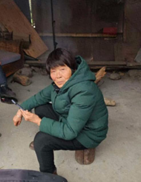 走失者照片 绵阳市江油市寻人：七旬老太走失，穿...