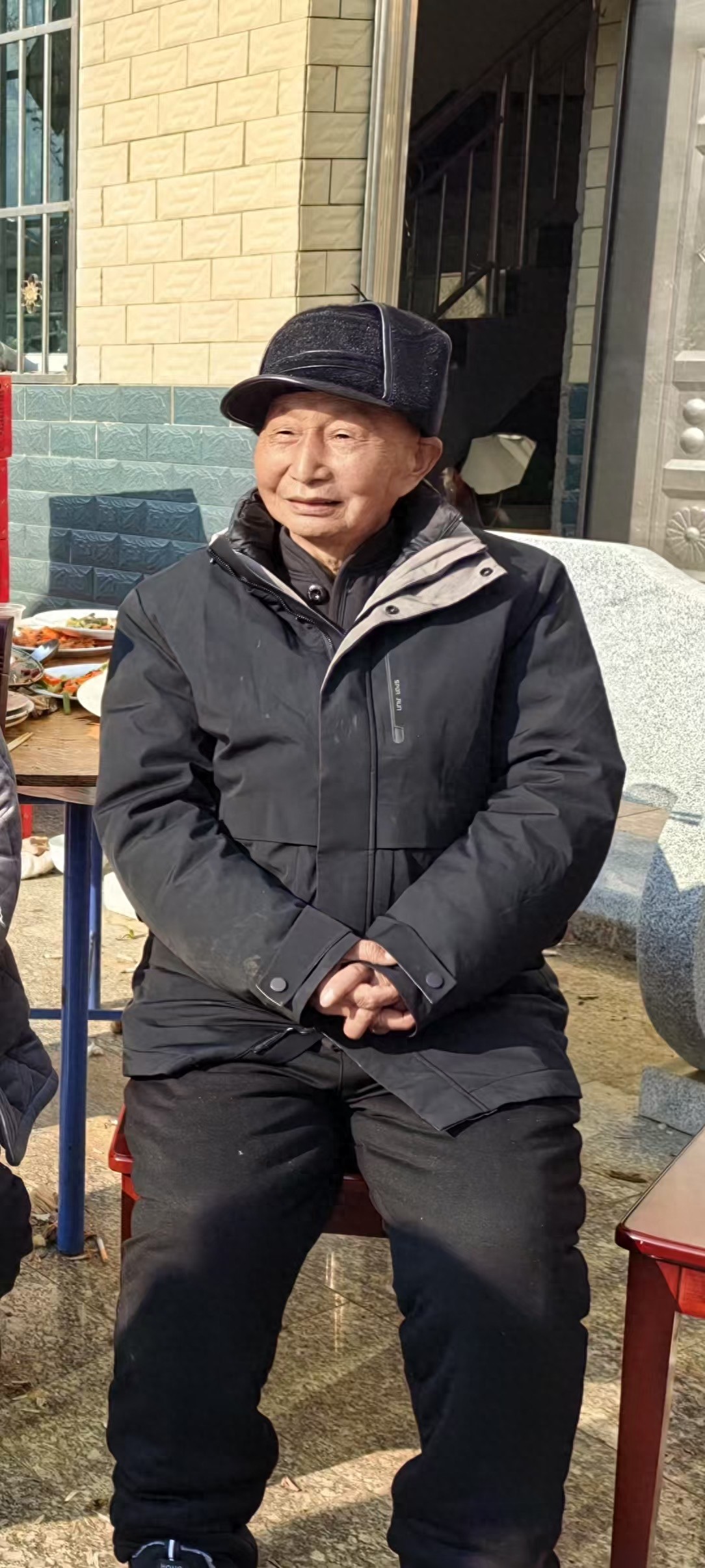 走失者照片 东莞市寻人：七旬老人走失，穿黑色衣...