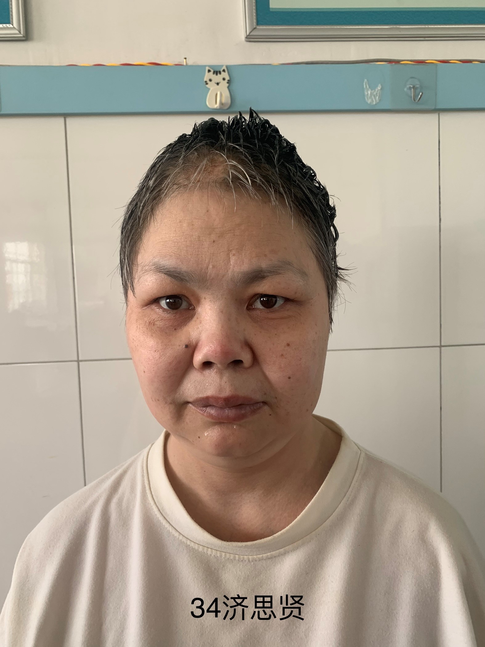 走失者照片 济南市寻亲：青年女子被救助，疑似广...