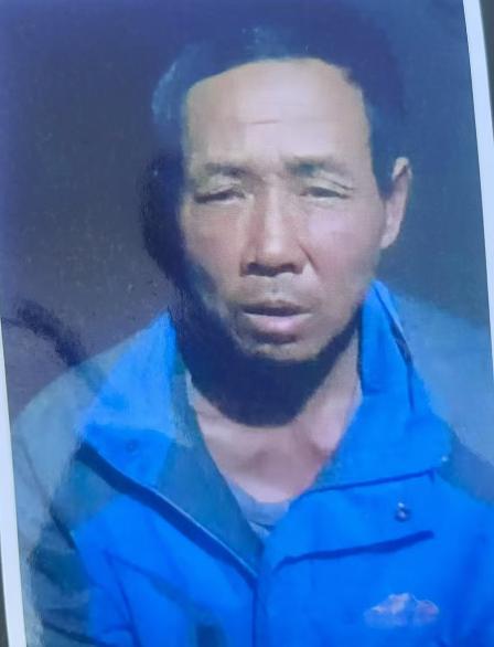 走失者照片 青岛市寻人：六旬老人走失，穿黑色毛...
