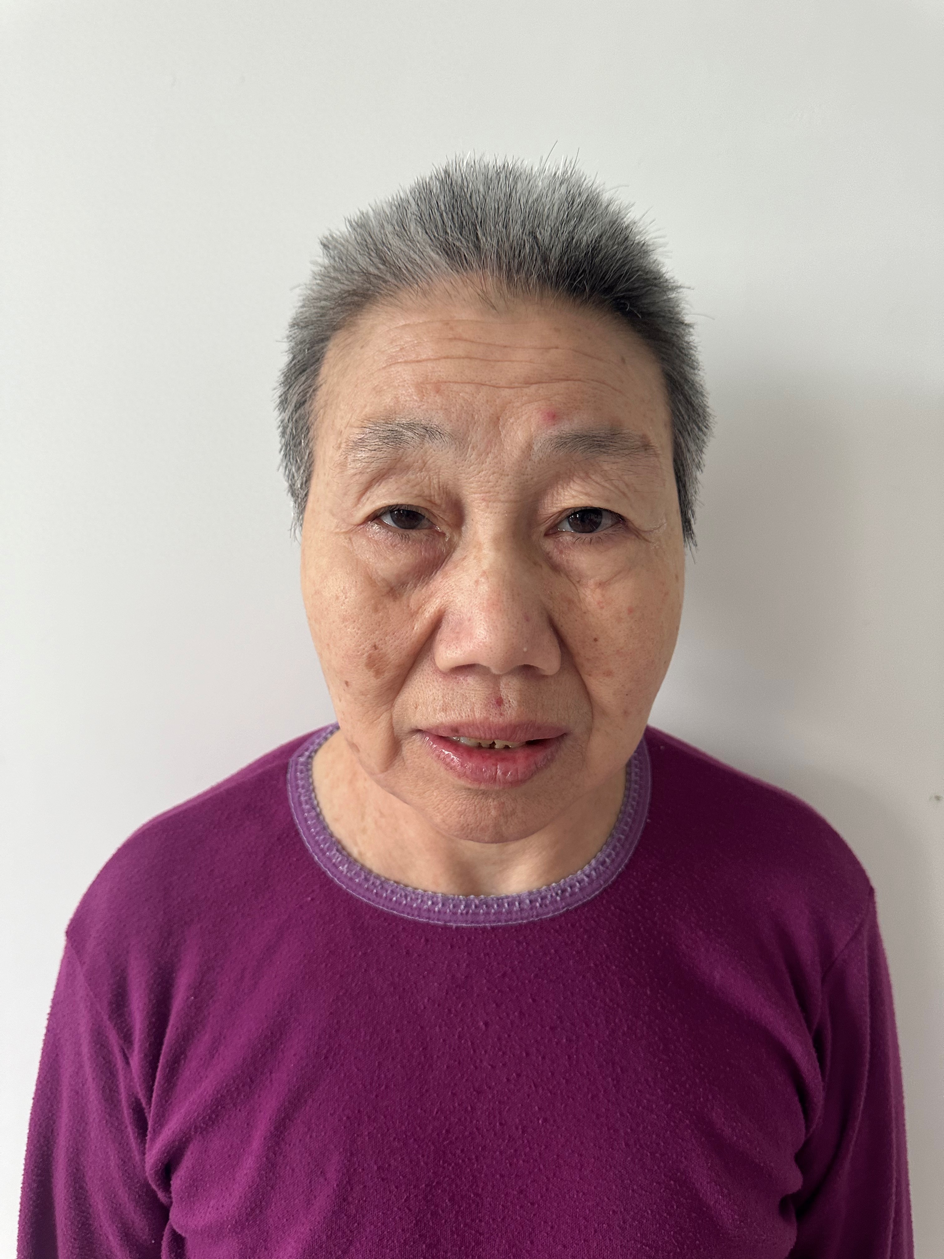 走失者照片 北京市寻亲：中年女子被救助，高1米...
