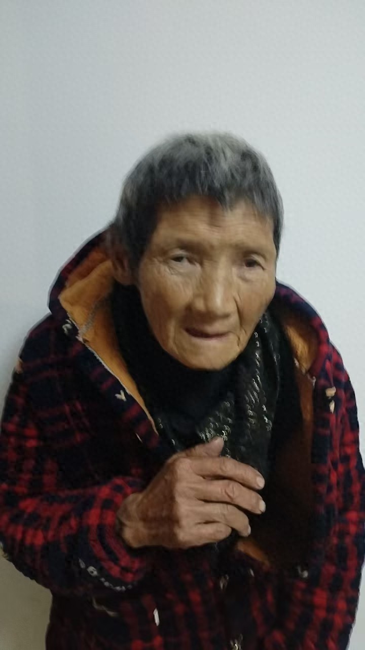 走失者照片 成都市寻亲：六旬老太被救助，高约1...