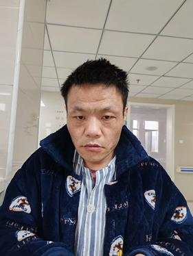 走失者照片 郑州市寻亲：五旬男子被救助，穿黑色...
