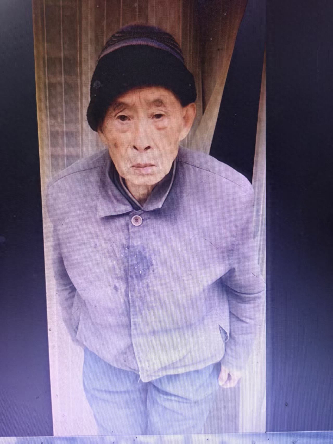 走失者照片 南阳市寻人：八旬老人走失，穿黑色中...