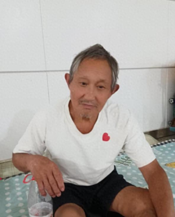 走失者照片 重庆市寻亲：九旬老人被救助，自述叫...