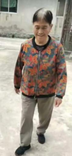 走失者照片 盐城市寻人：七旬老太走失，穿灰色裤...
