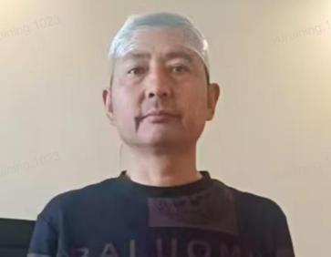 走失者照片 天水市寻人：五旬男子走失，穿蓝棕相...
