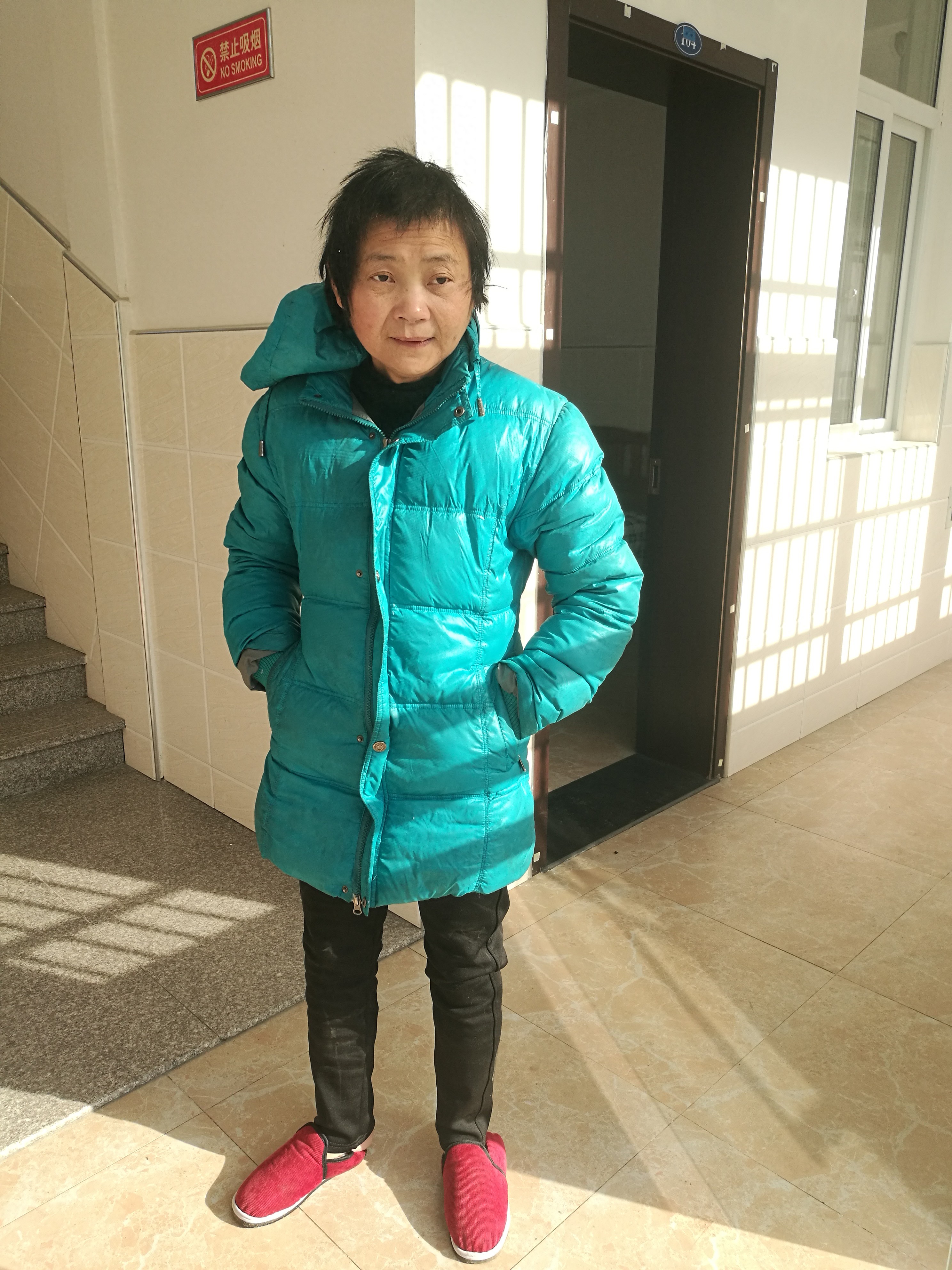 走失者照片 池州市寻亲：五旬女子被救助，疑似湖...