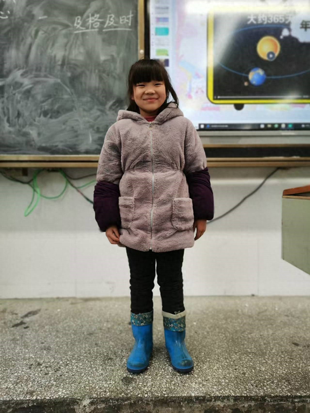 走失者照片 重庆市寻亲：9岁女孩被救助，高1米...