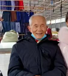 走失者照片 重庆市寻人：八旬老人走失，拄拐杖，...