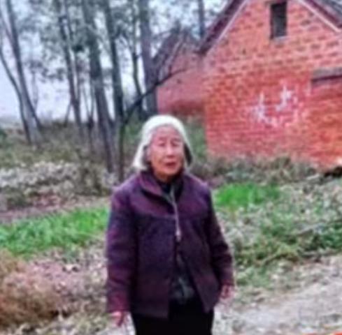 走失者照片 南阳市寻人：八旬老太走失，穿白色上...