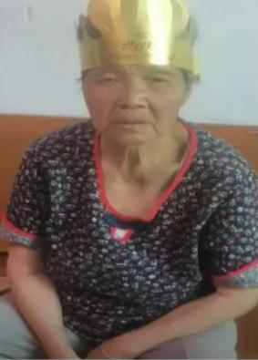 走失者照片 重庆市寻人：八旬老太走失，穿卡其色...