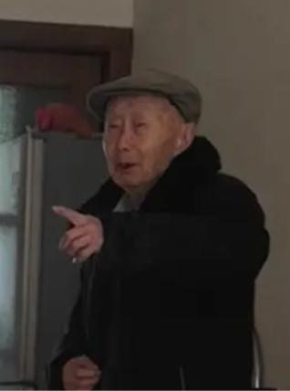 走失者照片 自贡市寻人：八旬老人走失，穿白色衣...