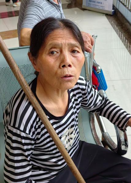 走失者照片 南充市寻人：七旬老太走失，患精神障...