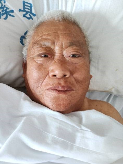 走失者照片 淮北市寻亲：七旬老太被救助，穿蓝色...