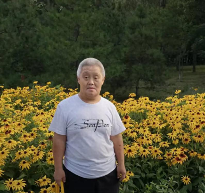 走失者照片 包头市寻人：六旬老人走失，患唐氏综...