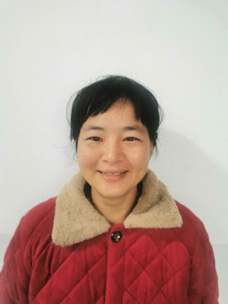 走失者照片 十堰市寻亲：青年女子被救助，自述叫...