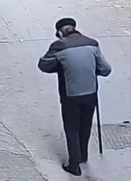 走失者照片 红河州蒙自市寻人：八旬老人走失，拄...