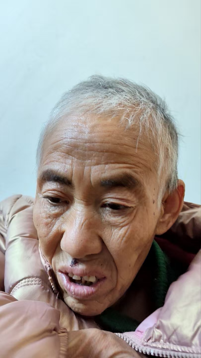 走失者照片 石家庄市寻亲：六旬老太被救助，留白...