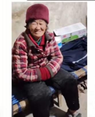 走失者照片 商丘市永城市寻人：七旬老太走失，戴...