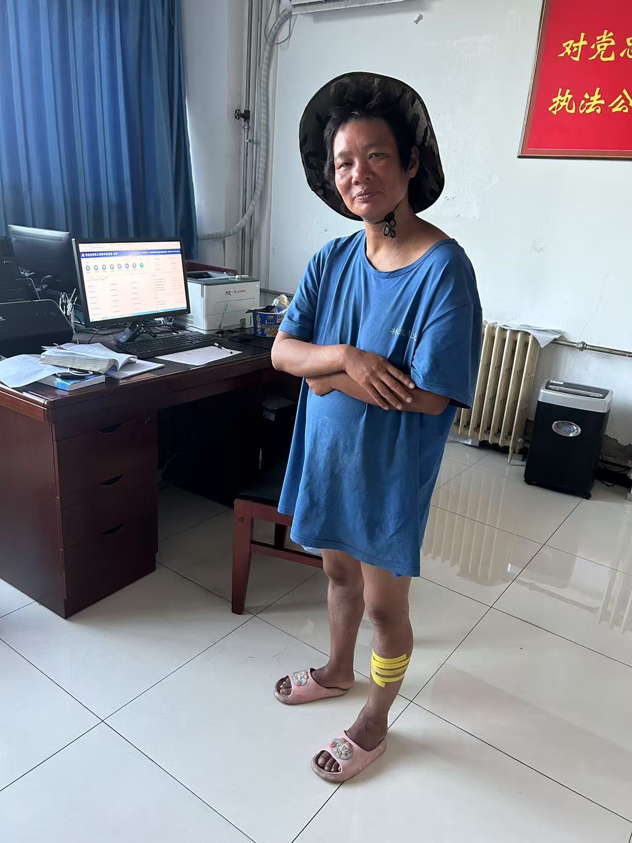 走失者照片 唐山市寻亲：中年女子被救助，戴迷彩...
