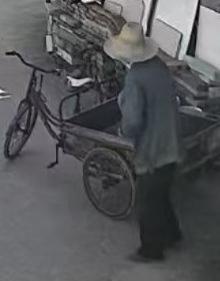 走失者照片 孝感市汉川市寻人：七旬老人走失，穿...