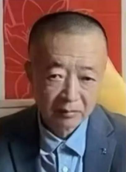 走失者照片 本溪市寻人：六旬老人走失，戴黑色鸭...