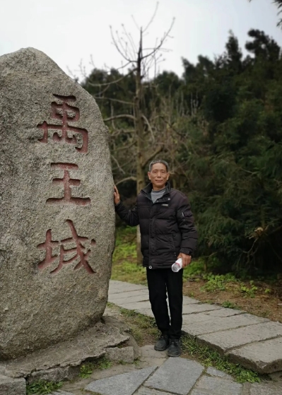 走失者照片 娄底市涟源市寻人：七旬老人走失，穿...