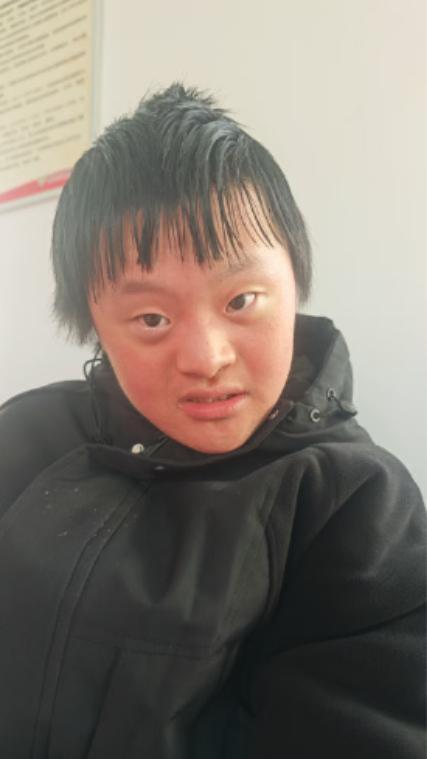 走失者照片 郑州市寻亲：10岁男孩被救助，疑患...