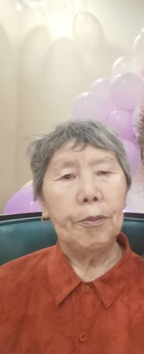 走失者照片 许昌市寻人：七旬老太走失，戴红色帽...